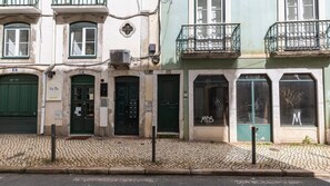 Exterior - Prime Location Apt w/ Authentic Lisbon Charm (Lisbon)