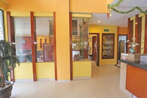 Lobby - Luxury Twin Stay with Free WiFi and Parking (Jakarta)