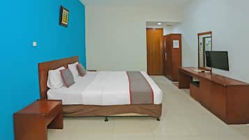 1 bedroom, desk, free WiFi, bed sheets
