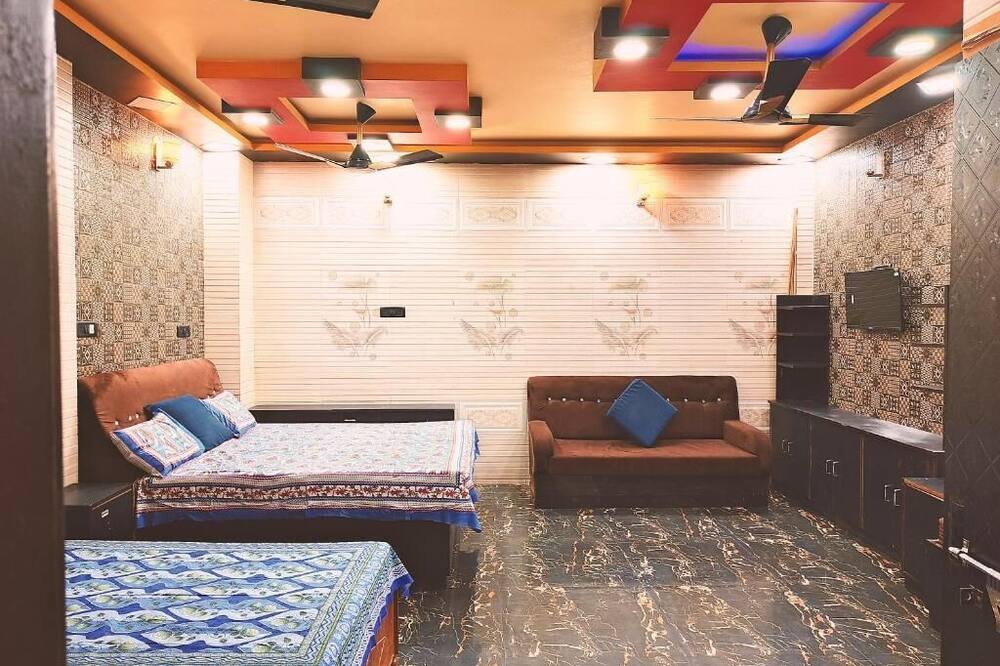 Atharv Paying Guest House - Dashashwamegh ghat