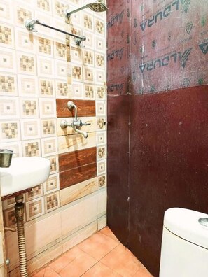 Bathroom - Atharv Paying Guest House (Varanasi)