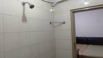 Douche, bidet