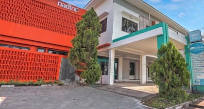 Cozy Indonesia Standard Twin Retreat w/ Free WiFi