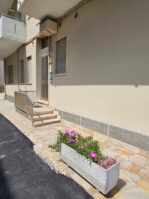 Exterior detail - Casa Cristina – Cozy Apartment with Balcony Near the Beach (Chioggia)