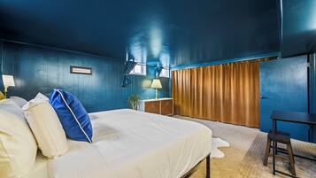 3 Schlafzimmer, Schreibtisch, Bügeleisen/Bügelbrett, Reisekinderbett