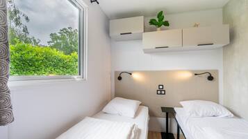 3 bedrooms, WiFi (free)