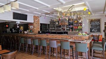 Bar (in der Unterkunft)