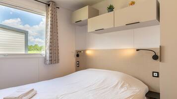 3 bedrooms, WiFi (free)