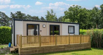 Charming caravan with terrace for 6