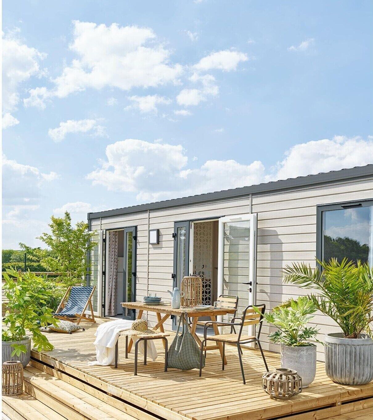 Holiday Home Exterior [summer]