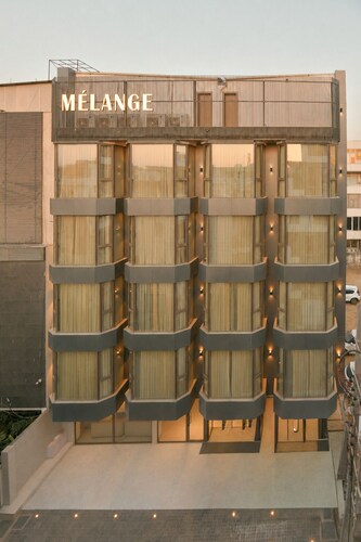 Melange Hotel - Golf course road