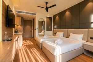 Superior Room, 2 Twin Beds | Desk, laptop workspace, blackout drapes, soundproofing