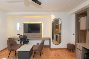 Standard Room, City View | Desk, laptop workspace, blackout curtains, soundproofing - Melange Hotel - Golf course road (Gurugram)