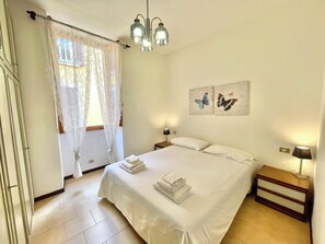 Room - Vrbo Property (Gargnano)