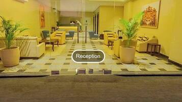 Business Apartment, 1 Bedroom, Pool Access, City View | Lobby