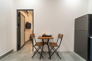 Dining - Cute D1 Hideaway - Rooftop - Walk to Bui Vien 8 mins (Thành phố Hồ Chí Minh)