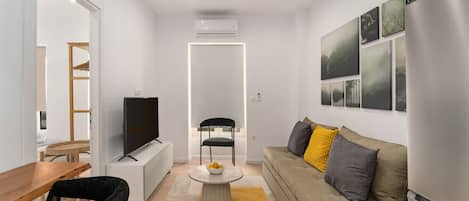 TV