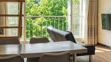 Basic Room, 1 Bedroom (moon201) | 1 bedroom, free WiFi