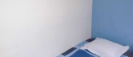 3 Schlafzimmer, Reisekinderbett, kostenloses WLAN, Bettwäsche