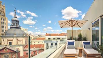 Nobu Suite | Minibar, caja fuerte, cortinas opacas y sistema de insonorización