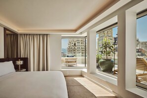 Minibar, in-room safe, blackout drapes, soundproofing - Nobu Hotel Madrid (Madrid)