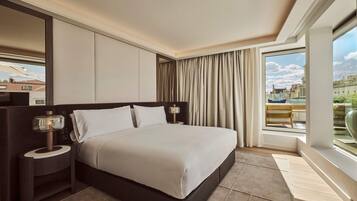Yuhi Suite | Minibar, caja fuerte, cortinas opacas y sistema de insonorización