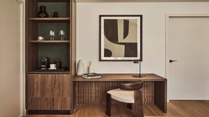 Nobu Suite | Sengetøy av topp kvalitet, dundyner, senger med overmadrass og minibar