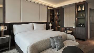 Hikari Suite | Minibar, in-room safe, blackout drapes, soundproofing