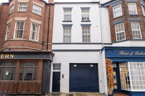 Standard Apartment | Exterior - Binding House by Guestz (Hull)