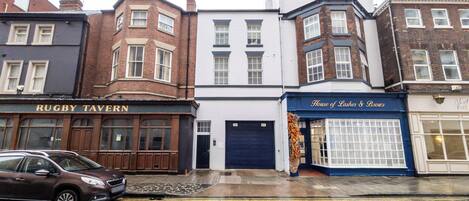 Standard Apartment | Exterior