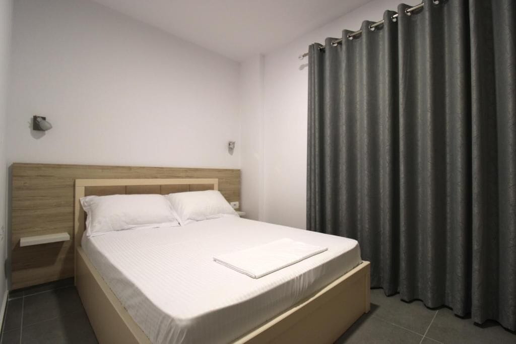 Suite, balcone, vista città | Una cassaforte in camera, una scrivania, insonorizzazione