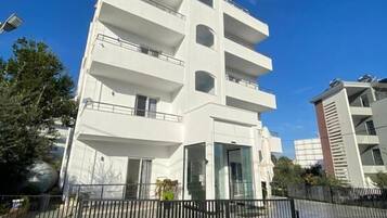 Apartment, Balcony, Mountain View | Exterior