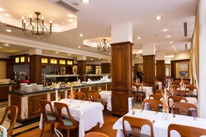 Dining - Helena Park Hotel (Nessebar)
