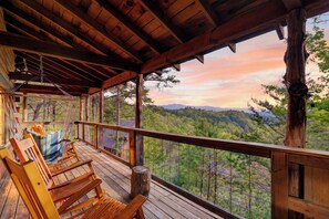 Property grounds - Hot Tub + Fire Pit + Mountain Views + All-Wood Cabin | Near National Park (Townsend)