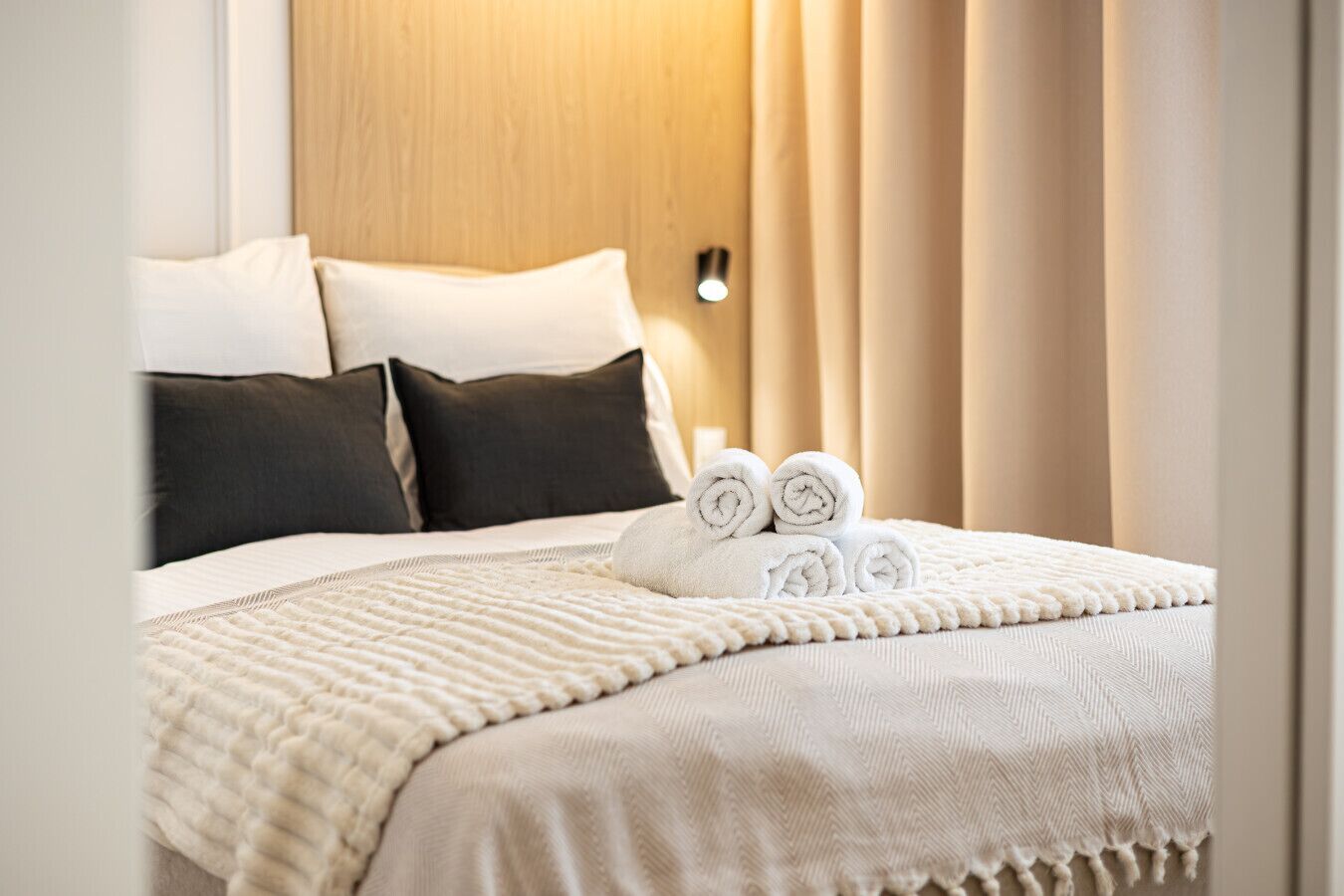 1 habitación, tabla de planchar con plancha y wifi 