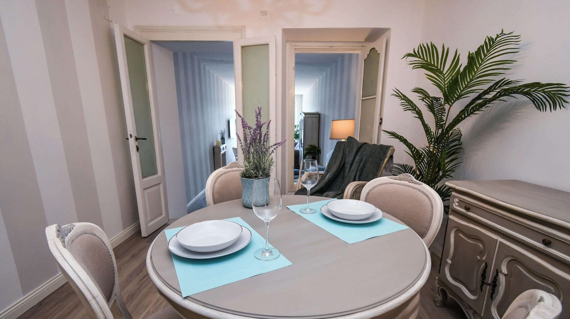 Economy Apartment, Lake View | Dining