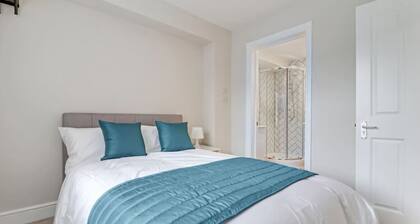 Clifton Hill Retreat