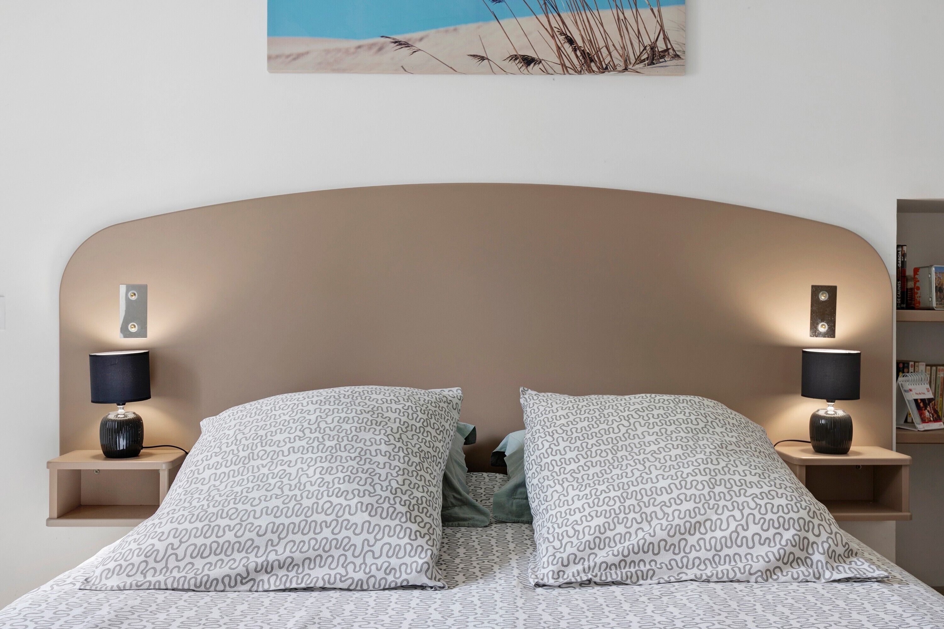 2 chambres, fer et planche à repasser, Wi-Fi, draps fournis