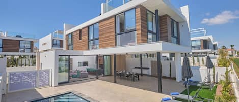 Villa, 4 Bedrooms, Private Pool, Garden View | Pool | Outdoor pool