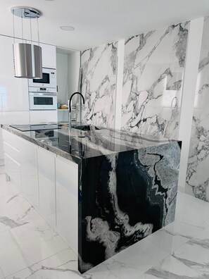 Private kitchen - Beautiful apartment 200 mts from the beach (pet friendly) (Calafell)