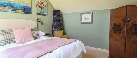 1 Schlafzimmer, kostenloses WLAN, individuell dekoriert