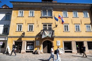 Uklassifisert bilde, 4 av 51, knapp