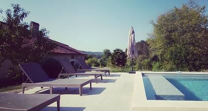 Guest Room - Les Jardins de la Beylie
