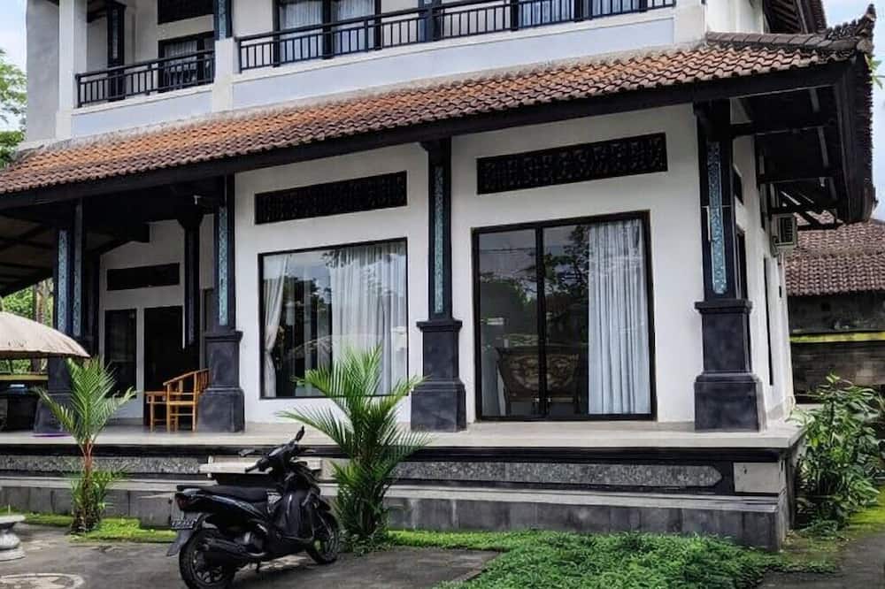 Cozzy Aesthetic Guest House