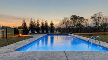 Outdoor pool, a heated pool
