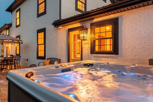 Luxury Angus Ranch Estate • Pool & HotTub • Private 50-Acre Retreat Near Hershey