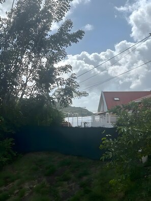 Property grounds - Holiday Home 'Thesunshine' with Sea View, Wi-Fi and Air Conditioning (Les Anses-d'Arlet)
