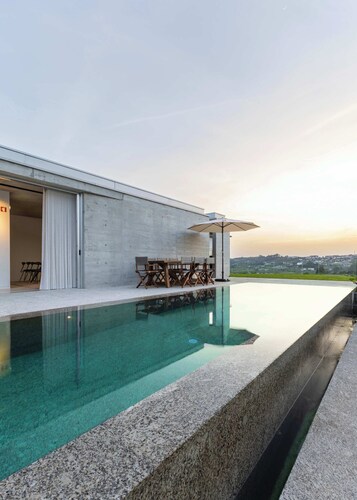 Alvarinho Villa — 5 Suites & Heated Pool