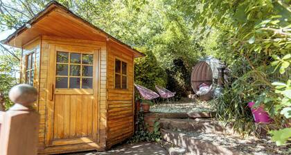 Six bedroom house with hot tub and sauna