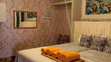 Comfort House, 3 Bedrooms, Private Pool | Individually decorated, individually furnished, free WiFi, bed sheets